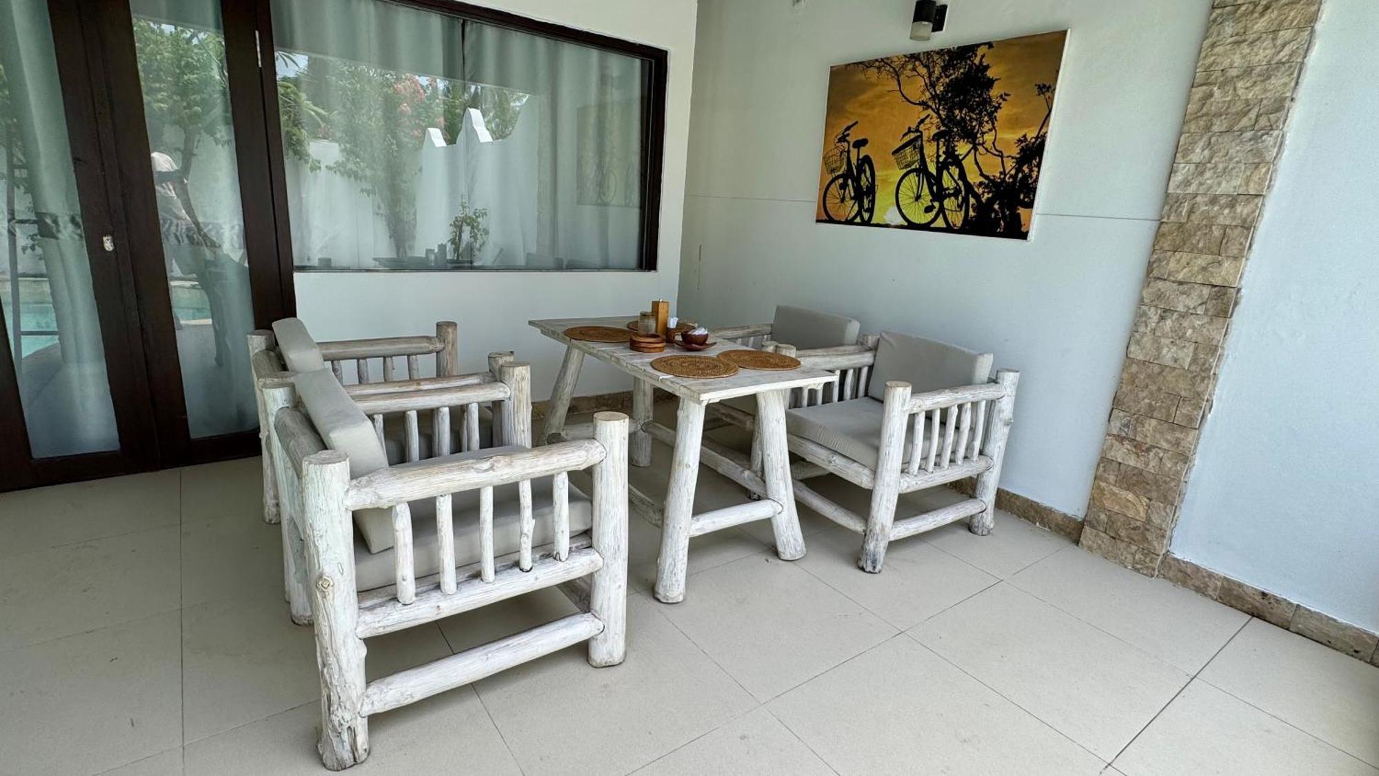 Cantika Villa 吉利特拉旺安 外观 照片